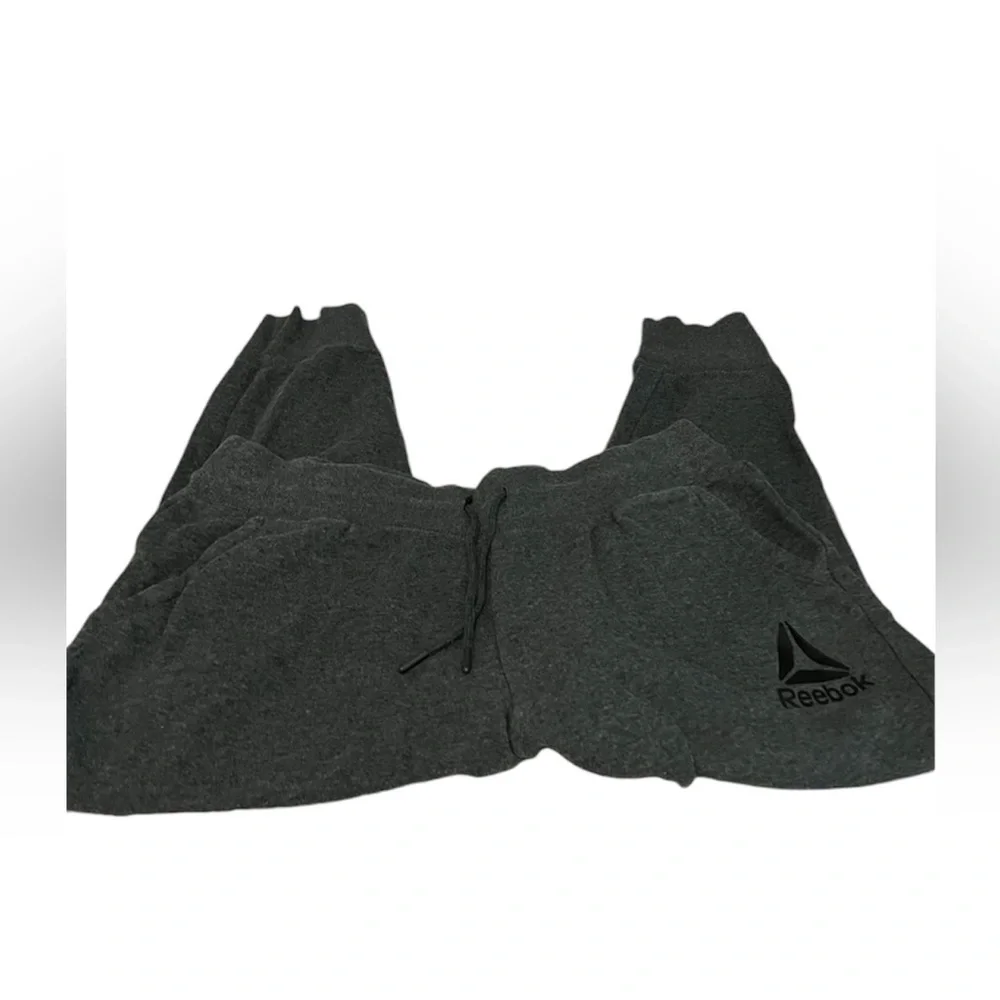 Women’s Reebok sweatpants - Picture 3 of 4